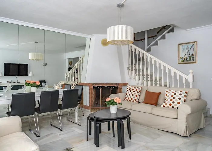 Boliches Townhouse By Costarentals - Ref 61 וילה